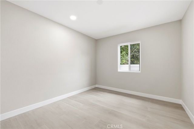 7108 Quakertown Avenue, Winnetka, CA 91306