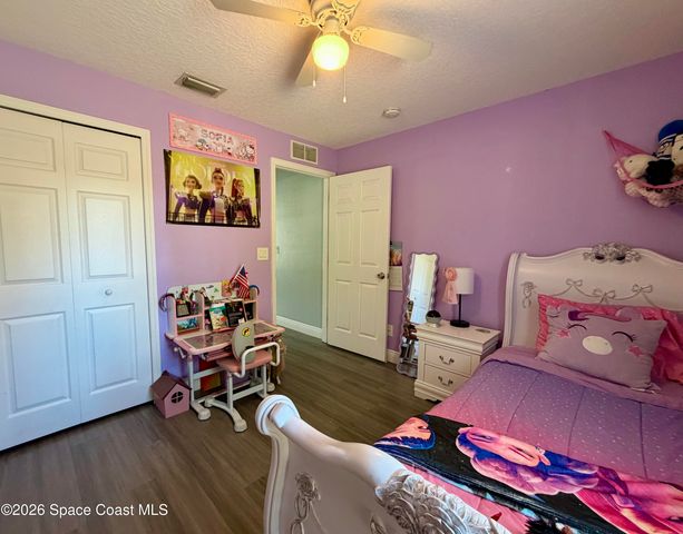 8425 94th Avenue, Vero Beach, FL 32967