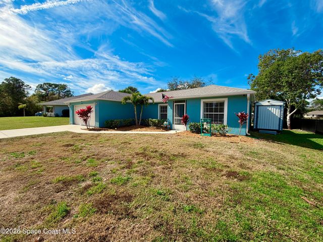 8425 94th Avenue, Vero Beach, FL 32967