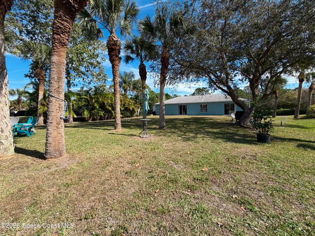 8425 94th Avenue, Vero Beach, FL 32967