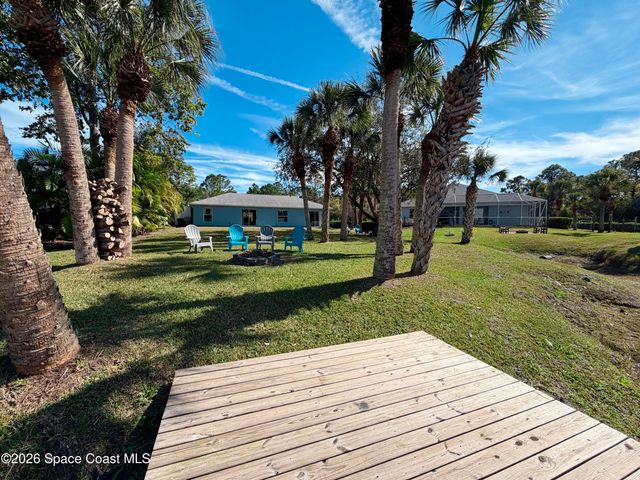 8425 94th Avenue, Vero Beach, FL 32967