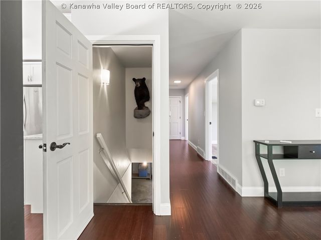 1511 Hunter Drive, Charleston, WV 25311