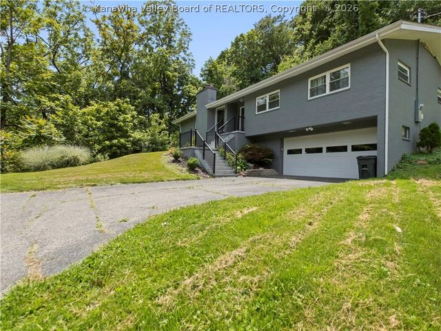 1511 Hunter Drive, Charleston, WV 25311