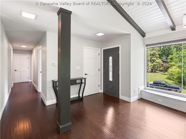 1511 Hunter Drive, Charleston, WV 25311