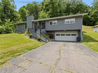 1511 Hunter Drive, Charleston, WV 25311
