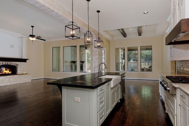 330 Mill Creek Road, Pinehurst, TX 77362