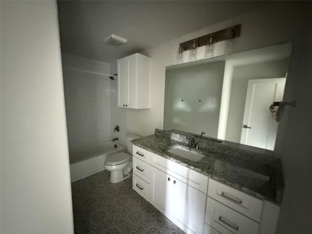 100 Kentucky Drive, Willow Park, TX 76087