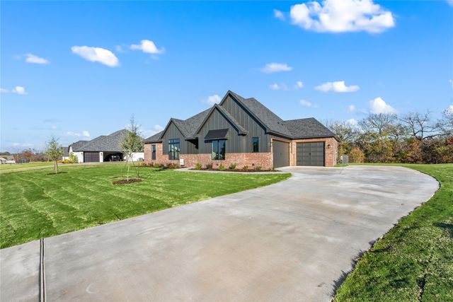 1033 Silver Sage Trail, Weatherford, TX 76085