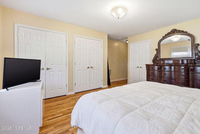 9 Dwight Drive, Ocean Twp, NJ 07712