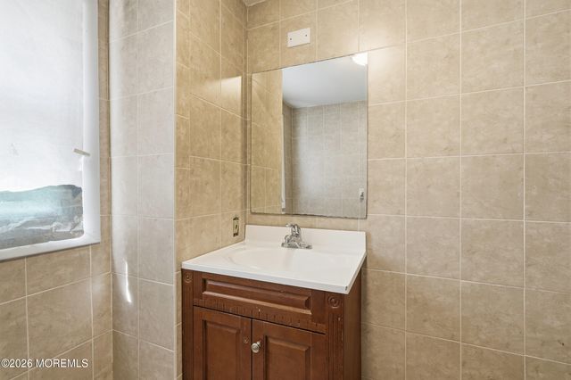 9 Dwight Drive, Ocean Twp, NJ 07712