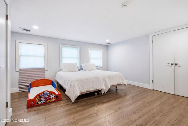 9 Dwight Drive, Ocean Twp, NJ 07712
