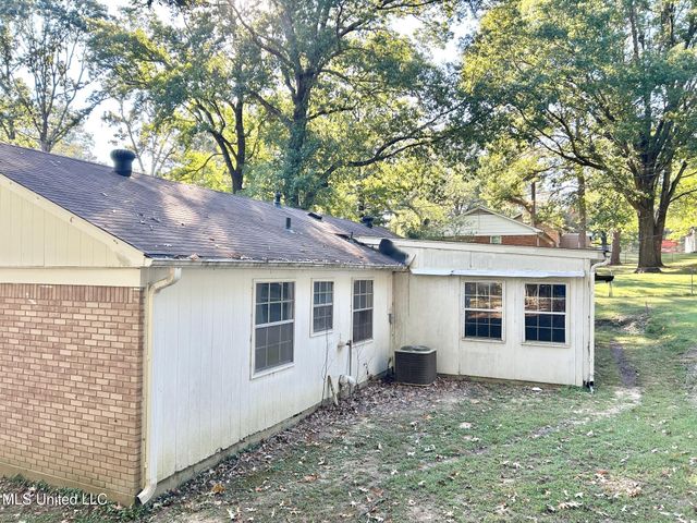 5562 Caroline Drive, Horn Lake, MS 38637