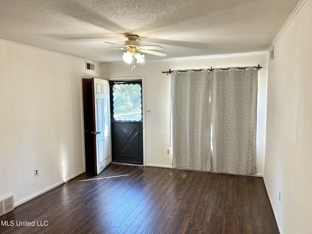 5562 Caroline Drive, Horn Lake, MS 38637