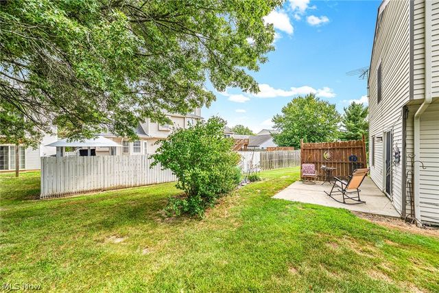 8851 Holly Lane, Olmsted Falls, OH 44138