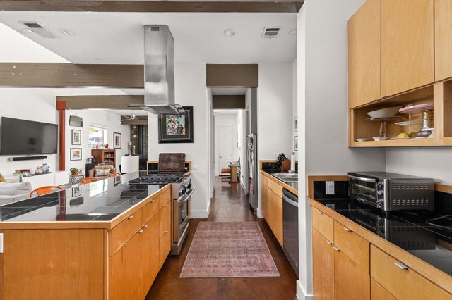 1708 Harvey ST 1, Austin, TX 78702