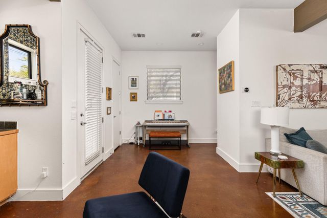 1708 Harvey ST 1, Austin, TX 78702