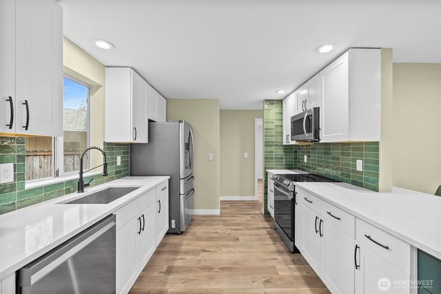 15516 21st Avenue Ct E, Tacoma, WA 98445