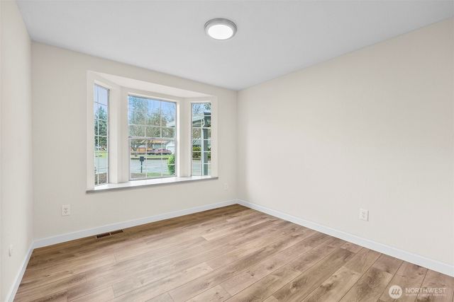 15516 21st Avenue Ct E, Tacoma, WA 98445