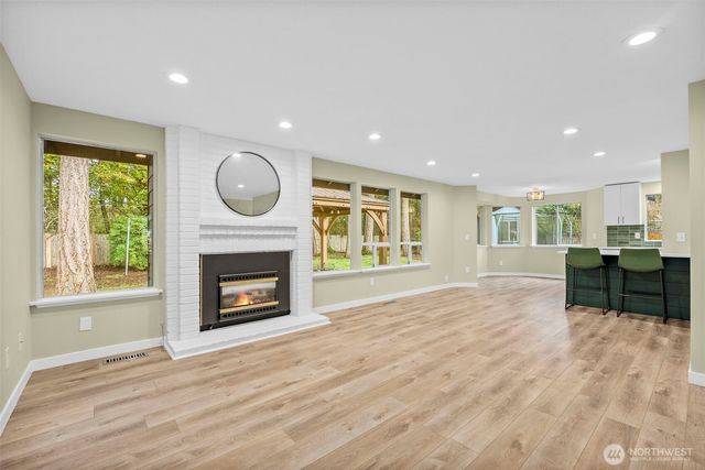 15516 21st Avenue Ct E, Tacoma, WA 98445