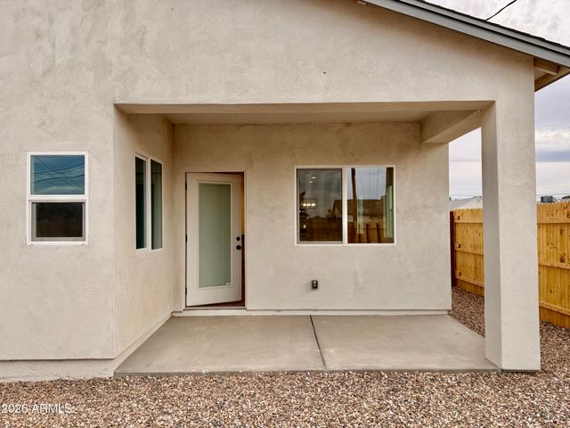 254 W Byrd Avenue, Coolidge, AZ 85128