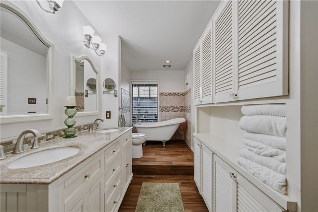 39 Rock Creek Dr 39, Corpus Christi, TX 78412