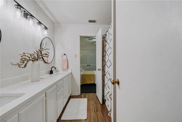 39 Rock Creek Dr 39, Corpus Christi, TX 78412