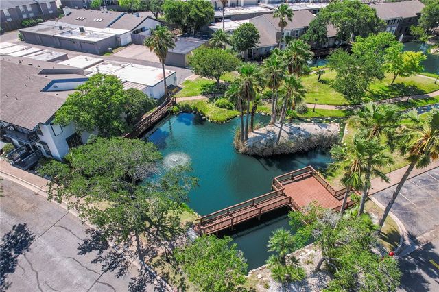 39 Rock Creek Dr 39, Corpus Christi, TX 78412