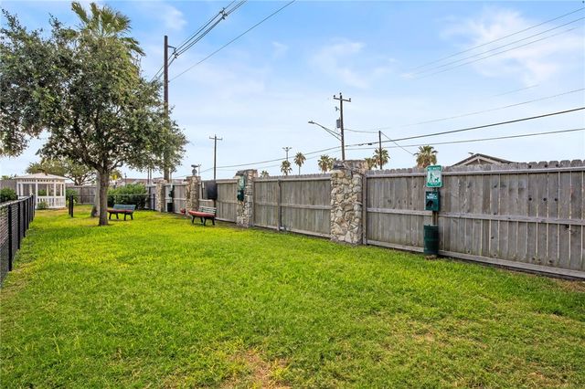 39 Rock Creek Dr 39, Corpus Christi, TX 78412
