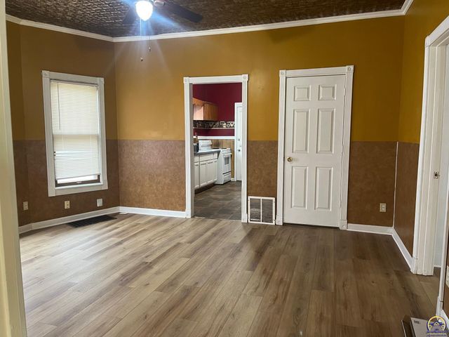 1800 SW Lincoln ST, Topeka, KS 66604