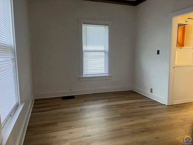 1800 SW Lincoln ST, Topeka, KS 66604