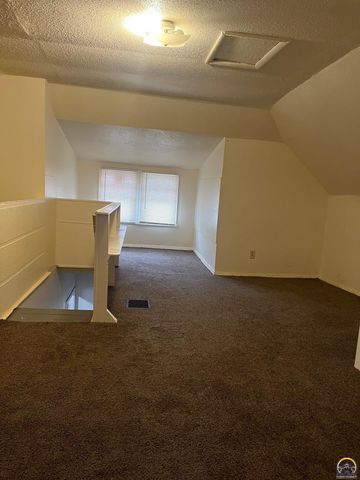 1800 SW Lincoln ST, Topeka, KS 66604