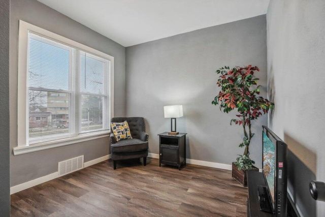2116 W Atkinson AVENUE #2116A, Milwaukee, WI 53209