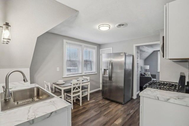 2116 W Atkinson AVENUE #2116A, Milwaukee, WI 53209