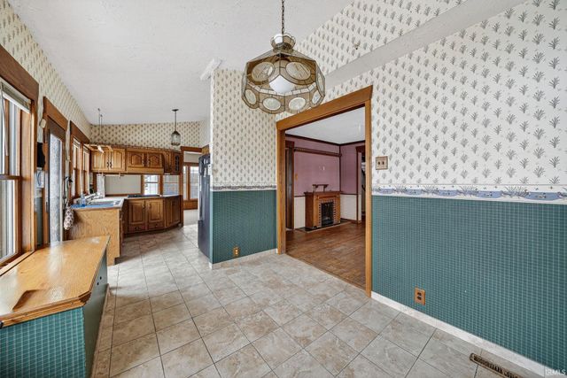 1312 E Jackson Boulevard, Elkhart, IN 46516