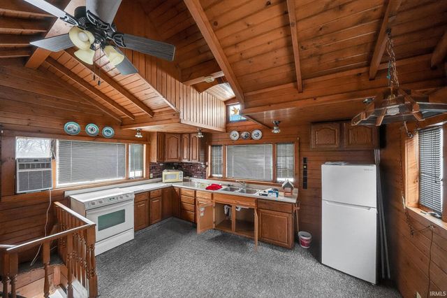 1312 E Jackson Boulevard, Elkhart, IN 46516