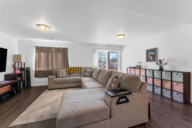 830 Nye Way, Coralville, IA 52241