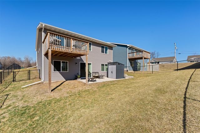 830 Nye Way, Coralville, IA 52241