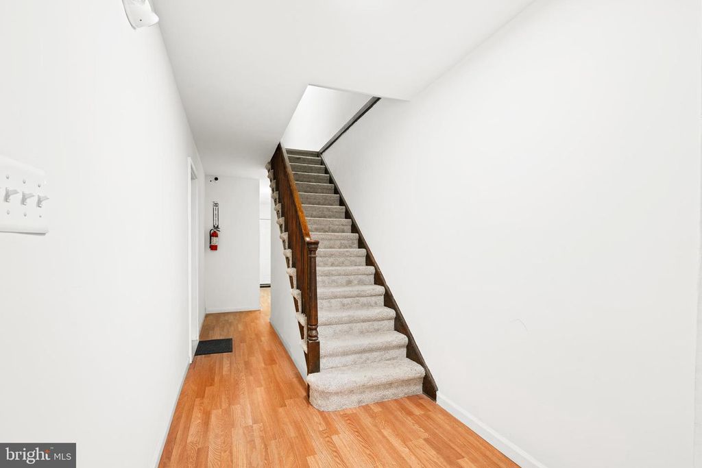 718 LAMONT ST NW, Washington, DC 20010