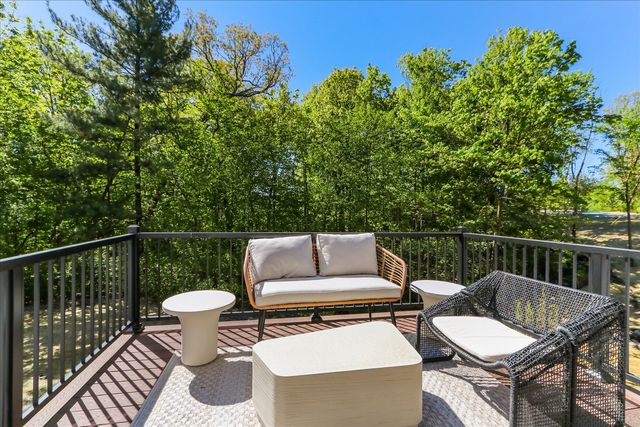 2064 Iron Ridge Lane, Naperville, IL 60563