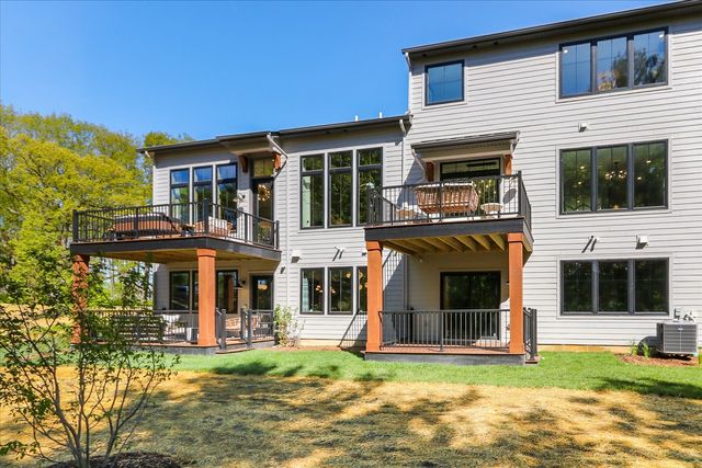 2064 Iron Ridge Lane, Naperville, IL 60563