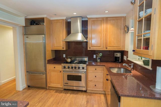 5628 KNOLLWOOD RD, Bethesda, MD 20816