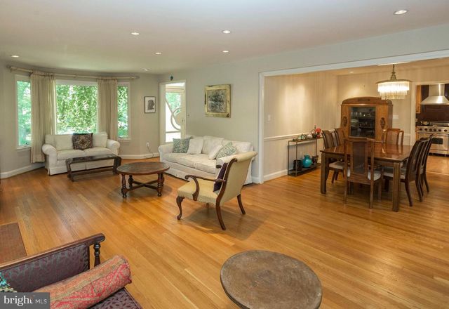 5628 KNOLLWOOD RD, Bethesda, MD 20816