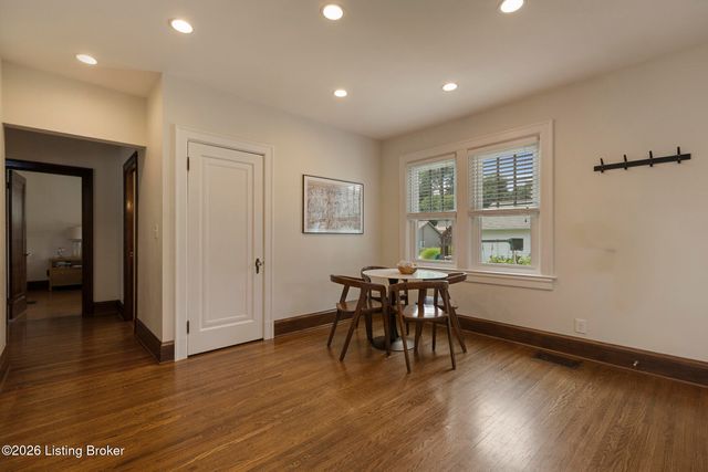 3811 Hycliffe Ave, Louisville, KY 40207