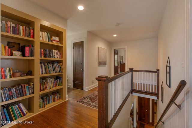 3811 Hycliffe Ave, Louisville, KY 40207