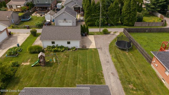 3811 Hycliffe Ave, Louisville, KY 40207