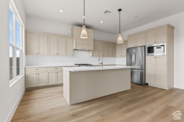 4851 W 2820 S, Hurricane, UT 84737