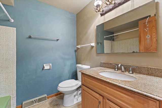 287 Wilson AVENUE, Dousman, WI 53118