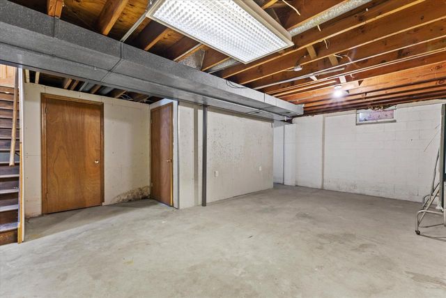 287 Wilson AVENUE, Dousman, WI 53118