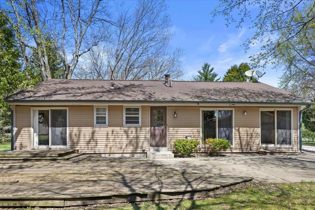 287 Wilson AVENUE, Dousman, WI 53118