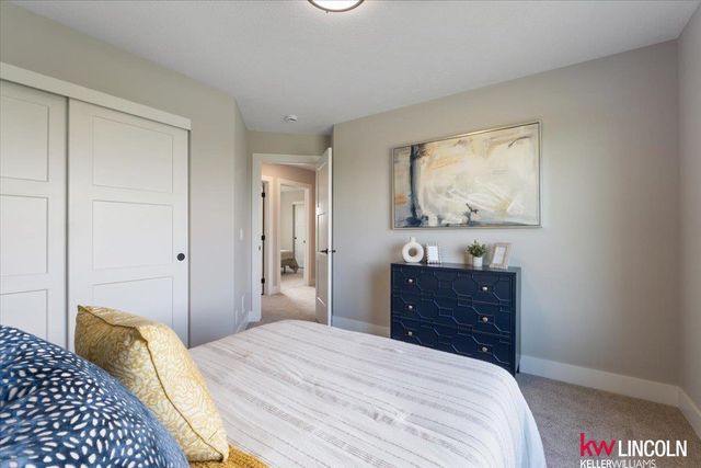 7240 N 9th Street, Lincoln, NE 68521